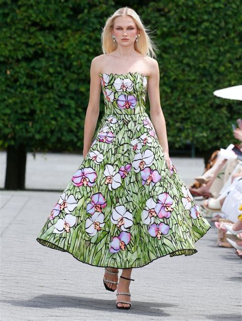 is oscar de laurentiis clothing fakes|oscar de la renta dress.